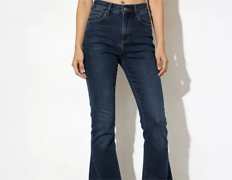 Seragam Demokratik Dunia Moden